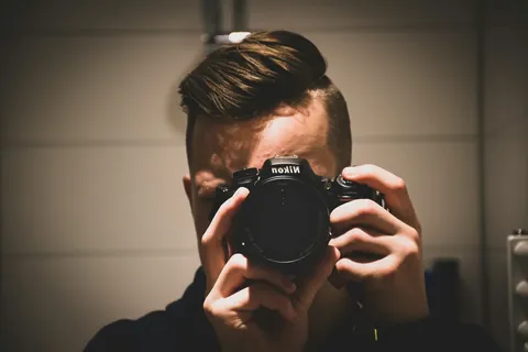 Avoid camera lens flare