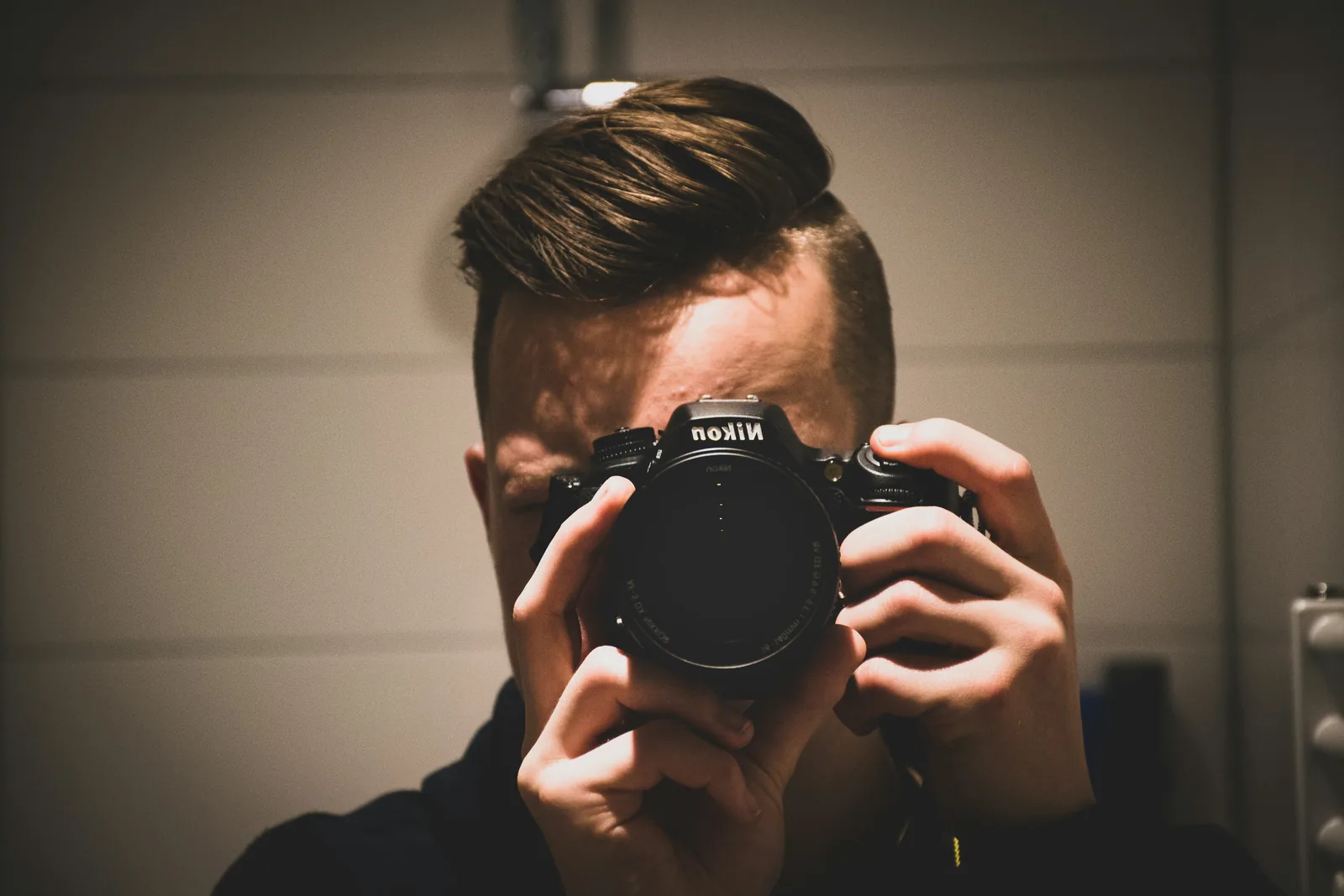 Avoid camera lens flare